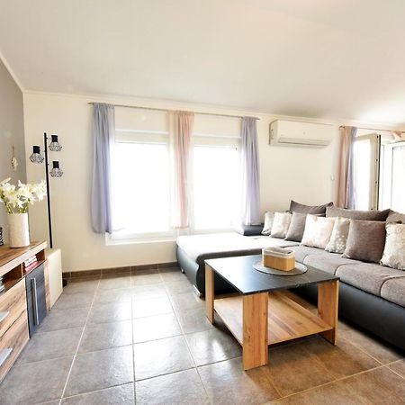 Sunset Apartment ลอฟราน ภายนอก รูปภาพ