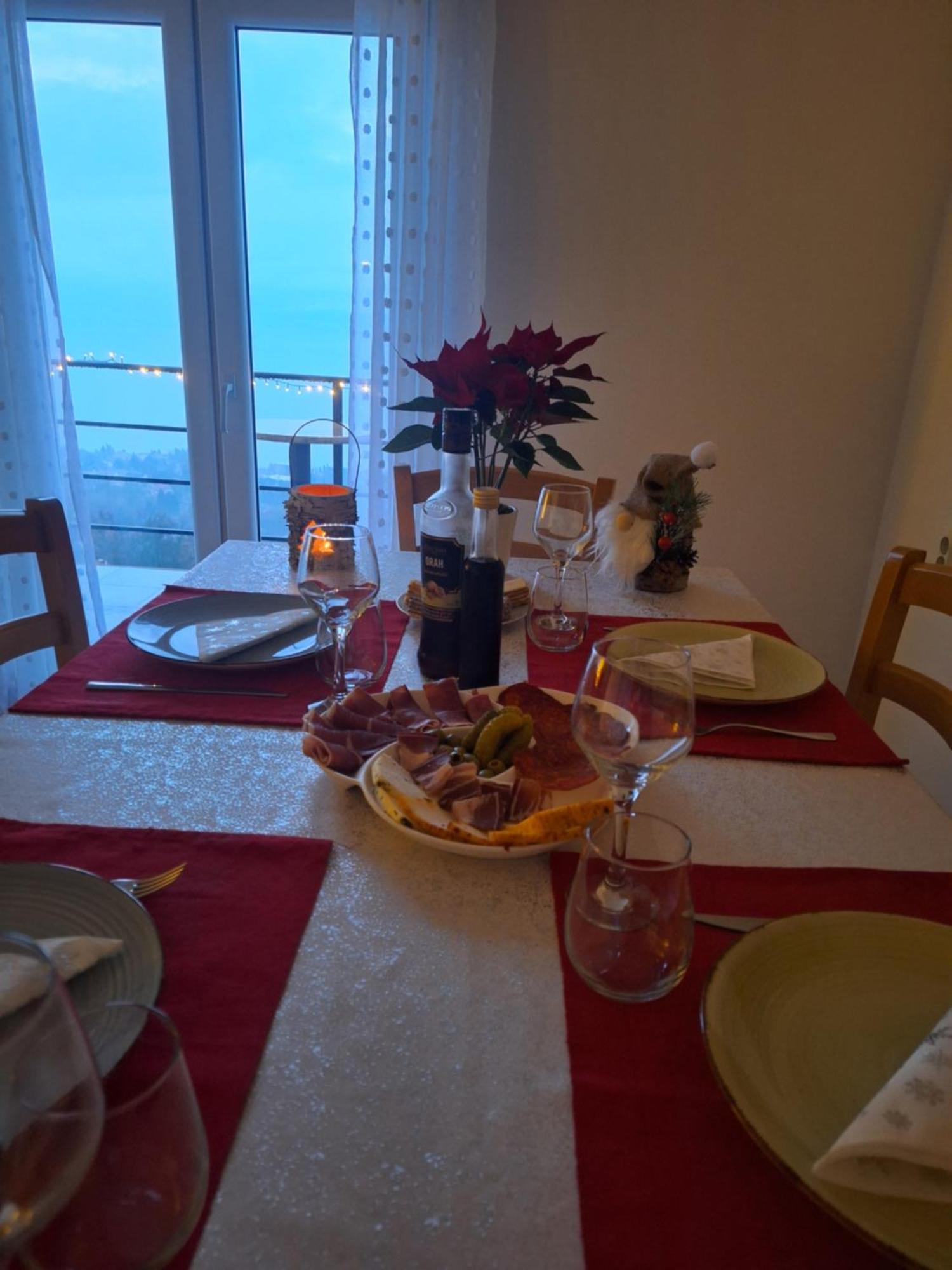 Sunset Apartment ลอฟราน ภายนอก รูปภาพ